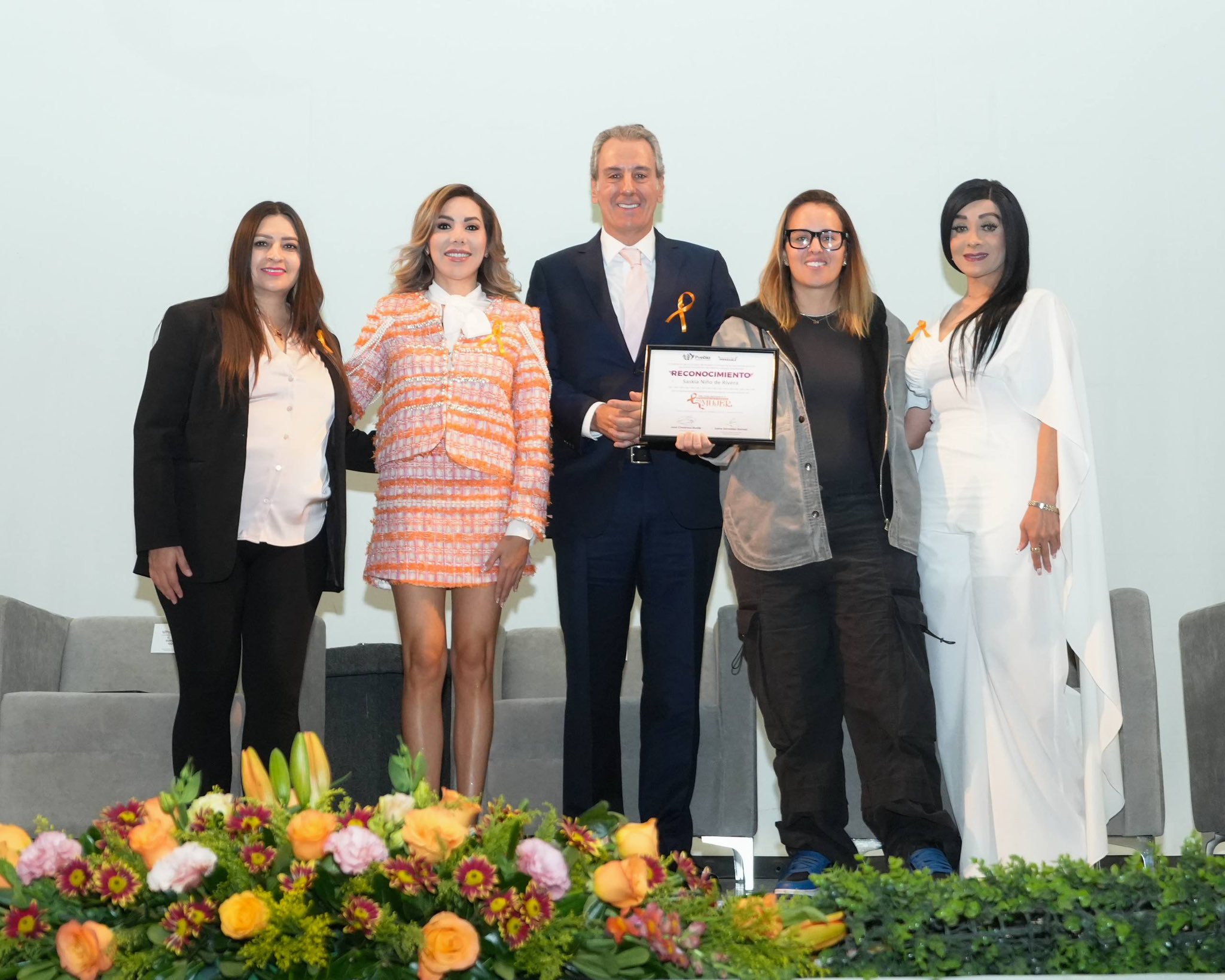 Pepe Chedraui y mujeres